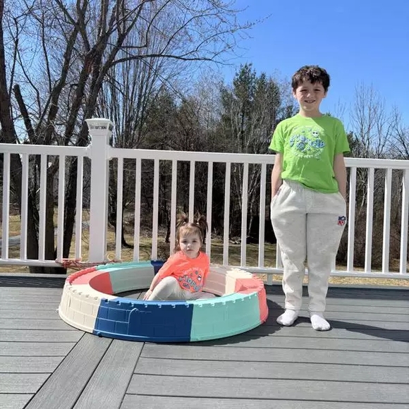 Colorful Kids Sand Box - Picture 1 of 4